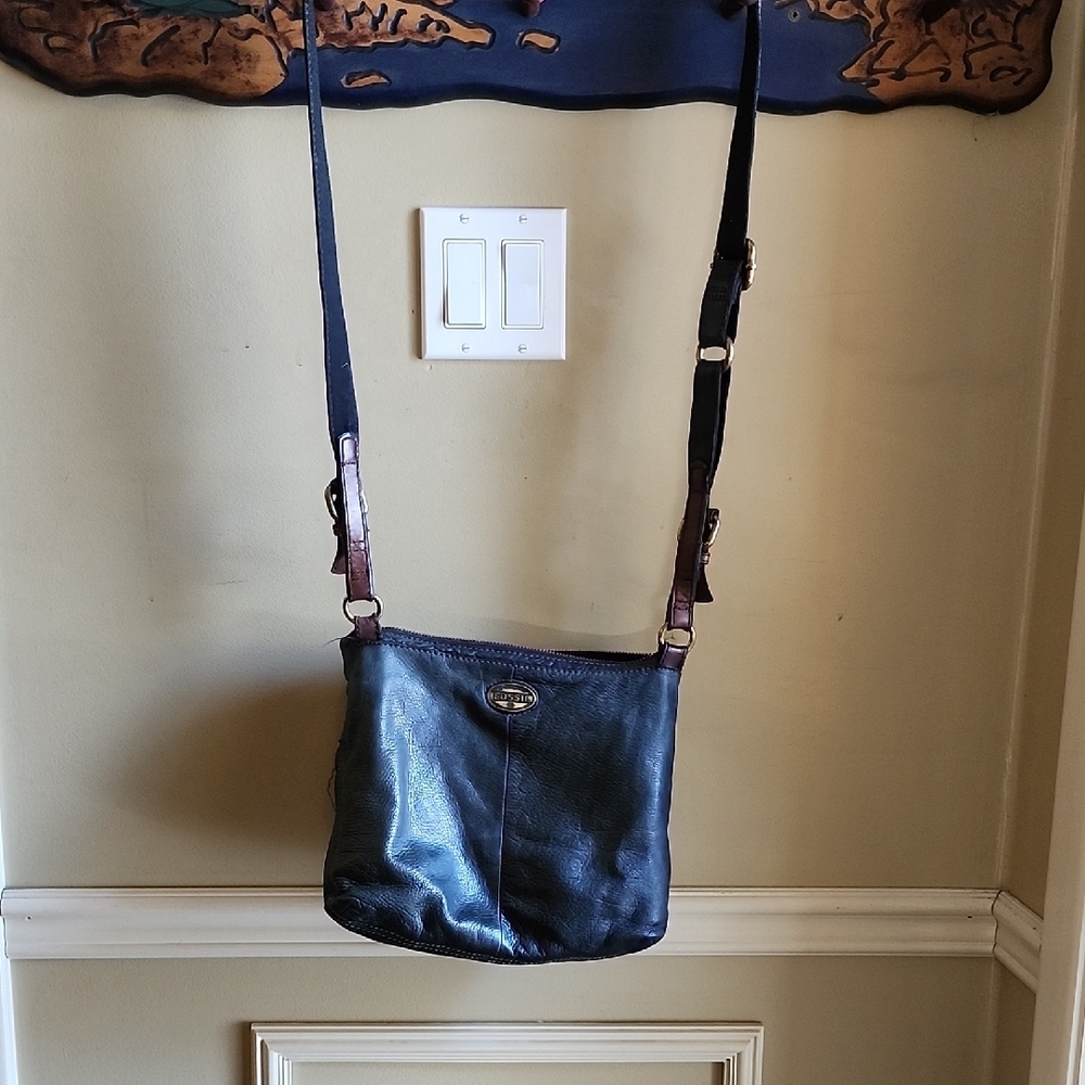 Fossil Black Crossbody Bag with Adjustable Strap